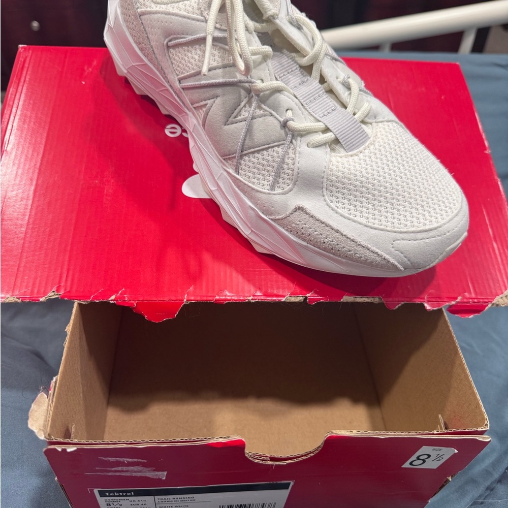New Balance Tektrel S Sneaker - Women's - Picture 6 of 10